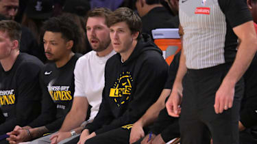 Luka Doncic und Austin Reaves spielten in der Serie der Lakers gegen die Rockets noch nicht.