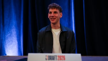 Hannes Steinbach wurde mit dem 14. Pick von den Charlotte Hornets ausgewählt.