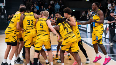 Ludwigsburgs Jubel nach dem vierten Sieg in der BBL in Serie.