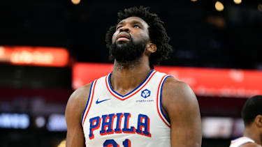 Joel Embiid fehlt den Philadelphia 76ers wohl länger.