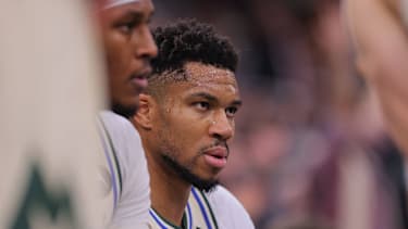 Giannis Antetokounmpo fehlt aktuell erneut verletzt.