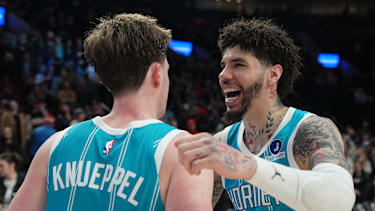 Künftig Teamkollegen von Steinbach: Kon Knueppel und LaMelo Ball.