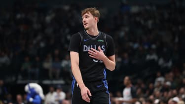 Verließt die Partie aufgrung einer Verletzung: Cooper Flagg.