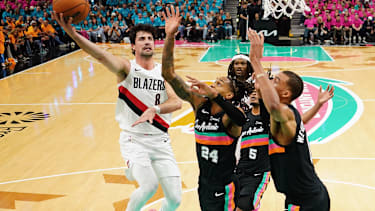 Avdija (li.) war Topscorer der Trail Blazers.