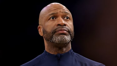Trotz teurer Verstärkung im Sommer haben die Magic auf dem Papier einen sportlichen Rückschritt gemacht. Wackelt nun auch der Stuhl von Trainer Jamahl Mosley?