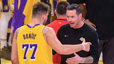 Haben eine Menge Arbeit vor sich: Luka Doncic und Lakers-Coach JJ Redick.