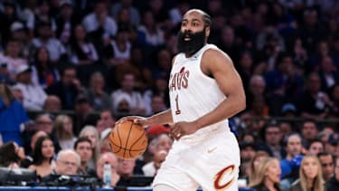 James Harden hat bei den Cavs verlängert.