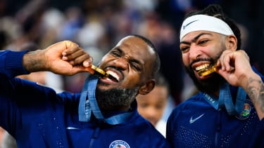 LeBron James und Anthony Davis werden in der neuen Netflix-Serie "Court of Gold" als Olympiasieger zu sehen sein.