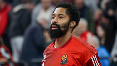 Spencer Dinwiddie ist sportlich noch nicht in München angekommen.