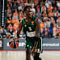 Wildes Finish in Valencia: Hayes-Davis entscheidet OT-Thriller mit Buzzer-Beater
