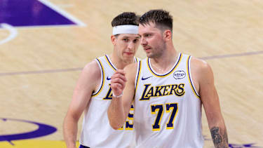 Reaves und Doncic fehlen den Lakers verletzungsbedingt.