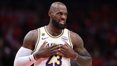 LeBron James führt mit den Los Angeles Lakers in der Serie gegen die Houston Rockets mit 3-1.