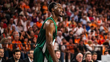 Nigel Hayes-Davis führte Panathinaikos zum zweiten Auswärtssieg in Valencia.