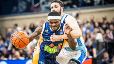 TJ Crockett Jr. erzielte 25 Punkte gegen die Skyliners.