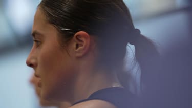 DAZN nimmt Frauenbasketball mit der Serie "Let's Go Ballin'" in den Fokus.
