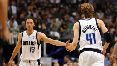 Waren Teamkollegen bei den Dallas Mavericks: Steve Nash und Dirk Nowitzki.