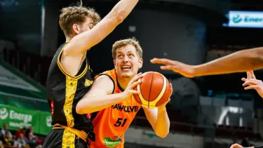 Youngster Bent Leuchten beendete die Partie mit vier Punkten (2/2). Bester Werfer der Rostocker war D'Shawn Schwartz mit 18 Punkten.