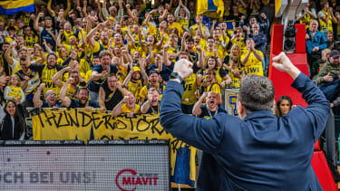 Neu-Trainer Lazar Spasic hat Oldenburg wachgeküsst.