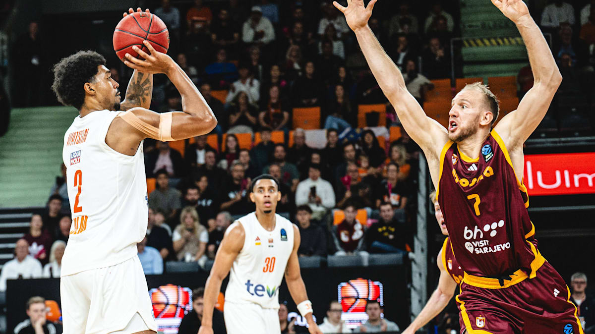 basketball-world header logo