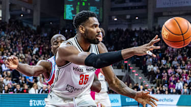 Onu führte in der vergangenen Saison alle BBL-Spieler mit 2,0 Blocks pro Spiel an.