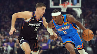 Shai Gilgeous-Alexander (re.) führte seine Thunder mit 42 Punkten zum Sieg.