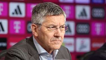 Herbert Hainer zweifelt an einem Ligastart im kommenden Jahr.