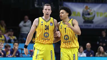 Zwei der Leistungsträger, die weiter für Alba Berlin auflaufen: Justin Bean und Jack Kayil.
