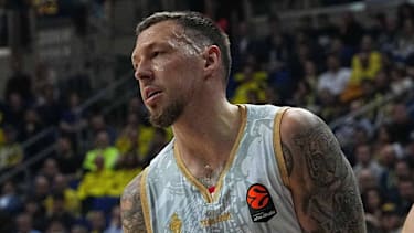 Daniel Theis