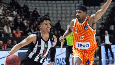 Devon Dotson (li.) sammelte acht Assists gegen Ulm.