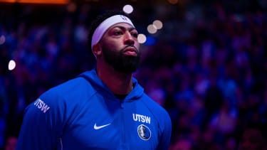 AD spielt seit Februar 2025 für die Dallas Mavericks.