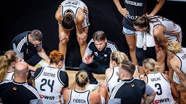 Die deutschen Basketballerinnen überzeugten gegen Japan vor allem als Team.