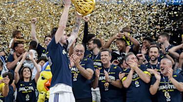 Fenerbahce hat die Finalserie gegen Besiktas 3-1 gewonnen.