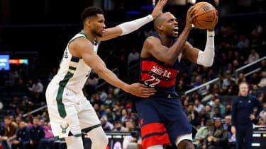 Ausgerechnet Ex-Buck Khris Middleton (re.) brachte Washington gegen Milwaukee auf die Siegerstraße.