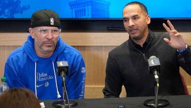 Head Coach Jason Kidd (li.) mit dem geschassten GM Nico Harrison (re.).