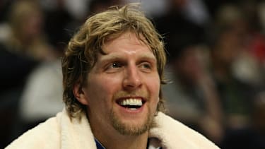 Dirk wurde 1998 von den Dallas Mavericks gedraftet.