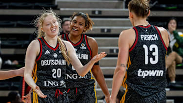Frieda Bühner, Nyara Sabally und Leonie Fiebich