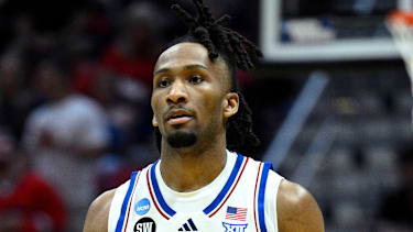 Darryn Peterson erzielte bei seinem Summer-League-Debüt 28 Punkte.