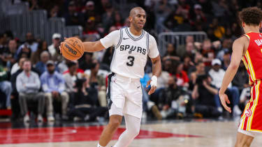 Chris Paul: Zweitmeisten Steals und Assists aller Zeiten.