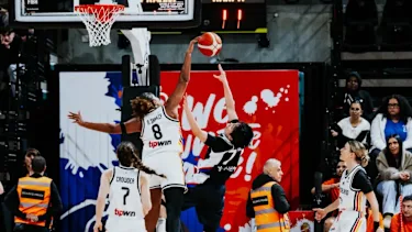 Nyara Sabally verbuchte einen Block.