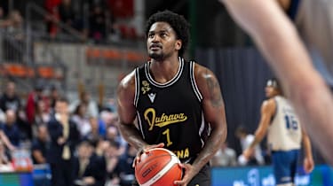 John-Michael Wright hat für zwei Jahre in Bonn unterschrieben.