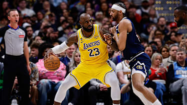 LeBron kam auf 16 Punkte gegen die Nuggets.