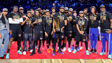 Die New York Knicks haben den NBA Cup gewonnen.