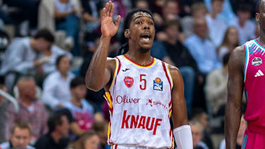 Marcus Carr (Fitness First Wuerzburg Baskets, 5) Telekom Baskets Bonn - Fitness First Wuerzburg Baskets 27.09.2025 Basketball, easyCredit Basketball Bundesliga, 1. Spieltag, GER, Bonn, Telekom Dome Bonn *** Marcus Carr Fitness First Wuerzburg Baskets, 5 Telekom Baskets Bonn Fitness First Wuerzburg Baskets 27 09 2025 Basketball, easyCredit Basketball Bundesliga, 1 Matchday, GER, Bonn, Telekom Dome Bonn Copyright: HMBxMedia xMarcoxBader