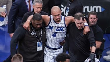 Suggs verletzte sich gegen die Knicks am Knie.