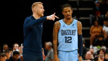 Grizzlies-Coach Tuomas Iisalo und Ja Morant.