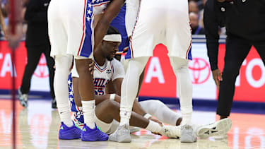 Ariel Hukporti verletzte sich bei seinem ersten Einsatz für die Philadelphia 76ers.