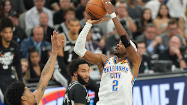 Shai Gilgeous-Alexander (re.) erlebte einen Abend zum Vergessen (6/18).