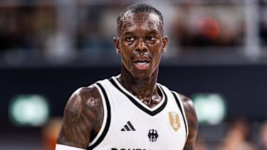 DBB-Kapitän Dennis Schröder führt die deutsche Nationalmannschaft auch während des Supercups aufs Feld.