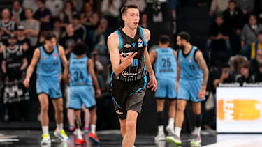 Joe Wieskamp und Science City Jena gewannen die Partie in Hamburg.