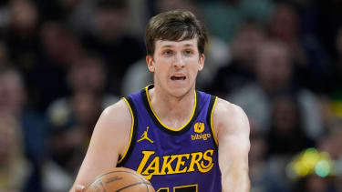 Austin Reaves setzte sich mit seinen Mitspielern dafür ein, dass Rookie Thiero den Spielball erhalten würde.